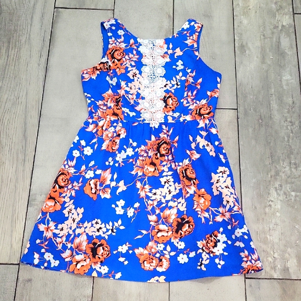 Kensie Blue Sundress with Scoop Neck and Sleeveless Design Size M Like New #31